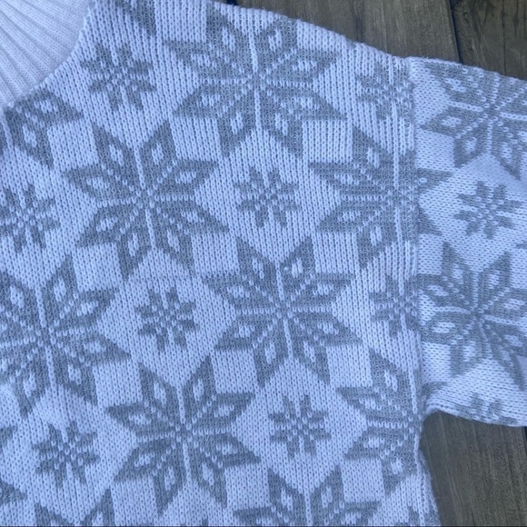 ** VTG Garland USA Gray white Snowflake mock neck pullover sweater - Picture 8 of 9